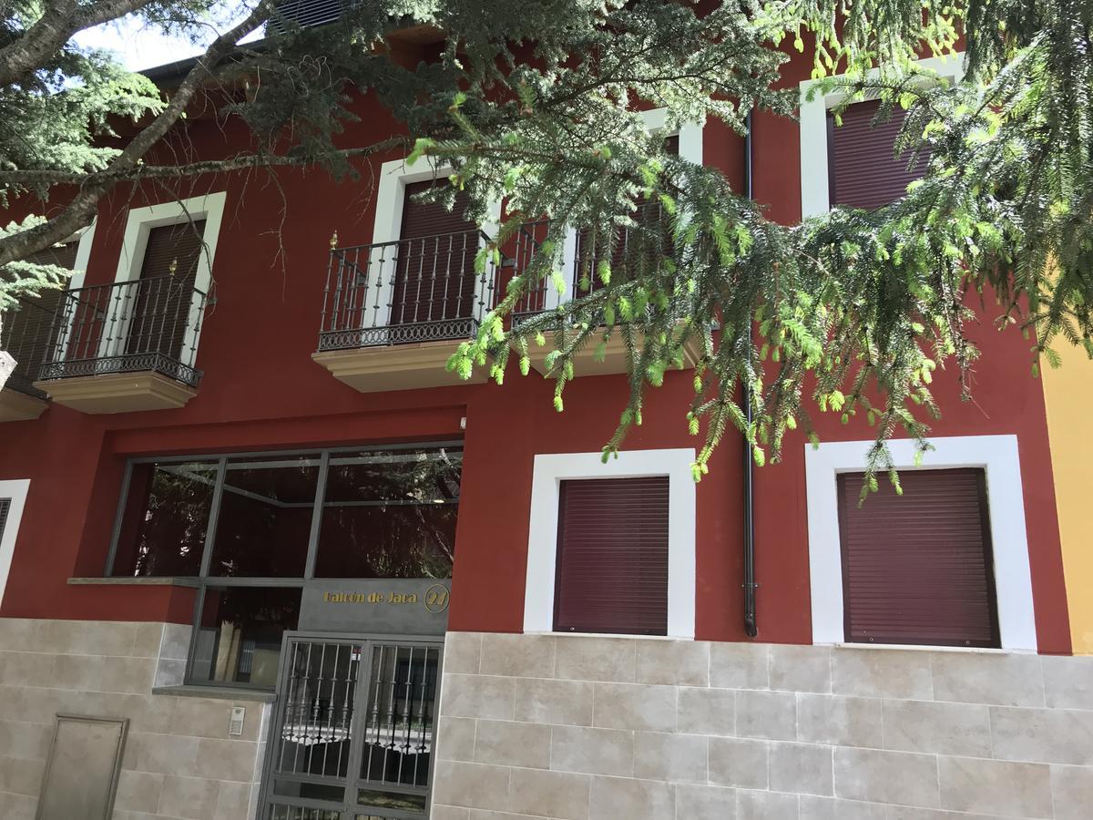 Apartamento Balcon De Jaca I Exteriér fotografie